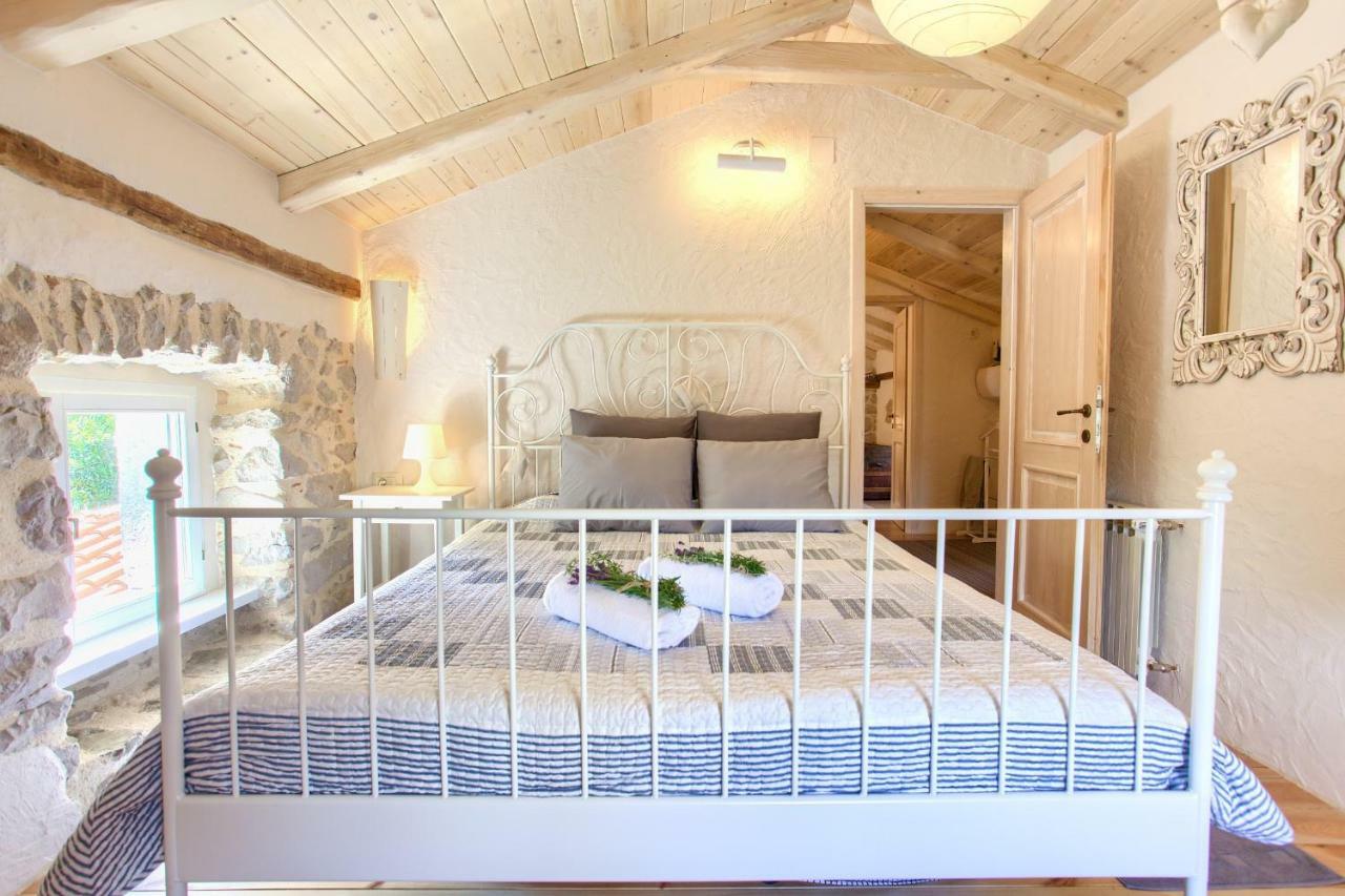 Čižići White Cottage Heritage House מראה חיצוני תמונה