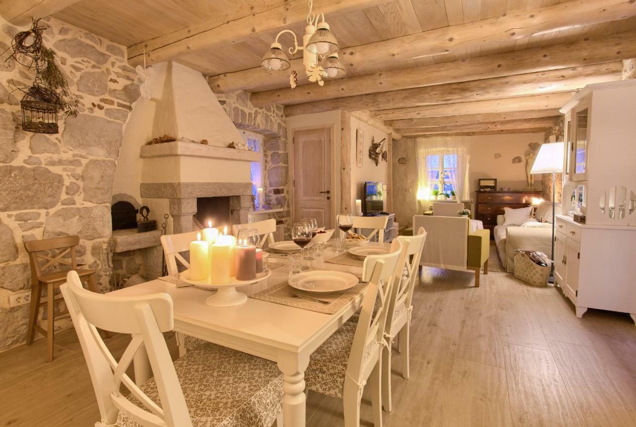 Čižići White Cottage Heritage House מראה חיצוני תמונה