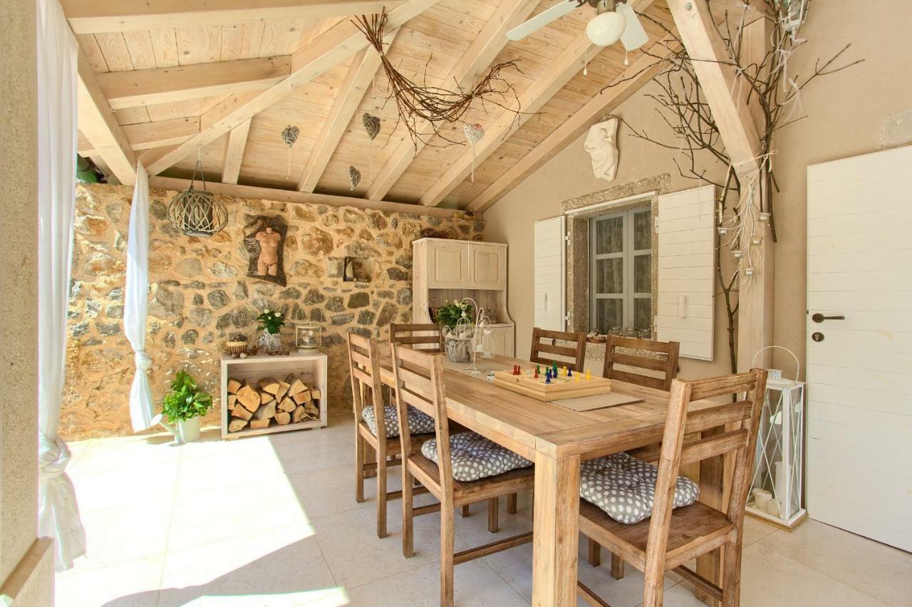 Čižići White Cottage Heritage House מראה חיצוני תמונה