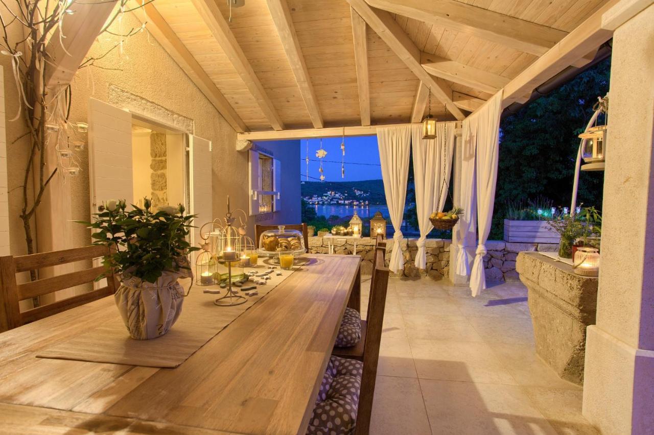 Čižići White Cottage Heritage House מראה חיצוני תמונה