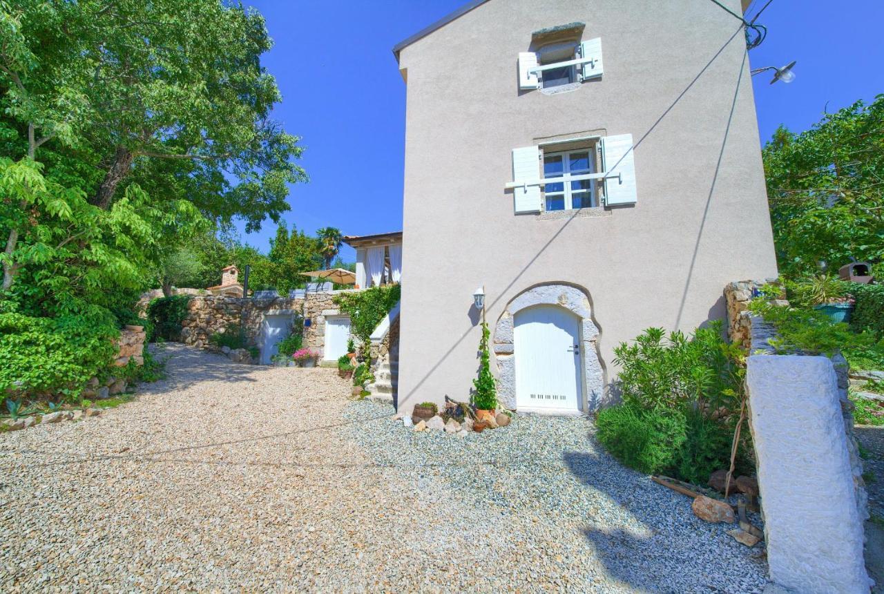 Čižići White Cottage Heritage House מראה חיצוני תמונה